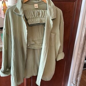 Golday cotton gauze shirt and short set -NWOT- Medium